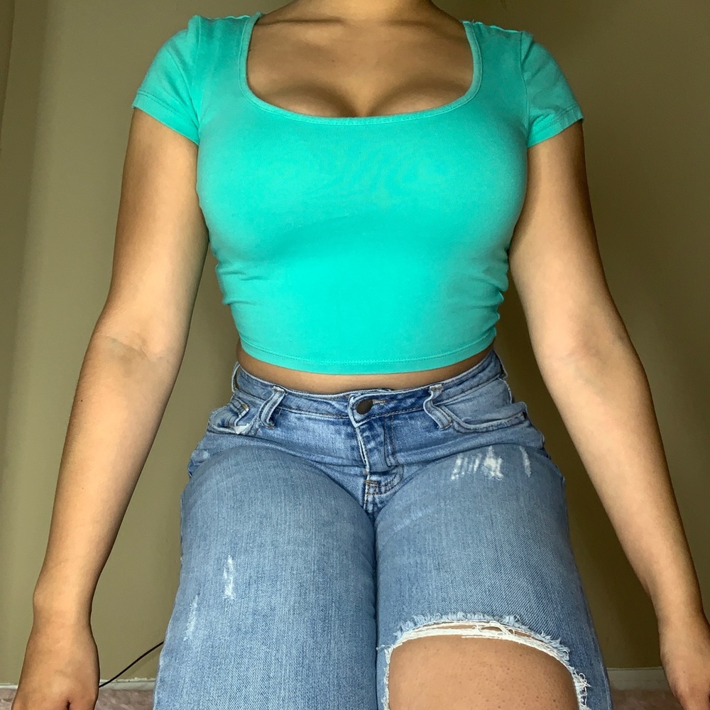 Aqua Crop Top